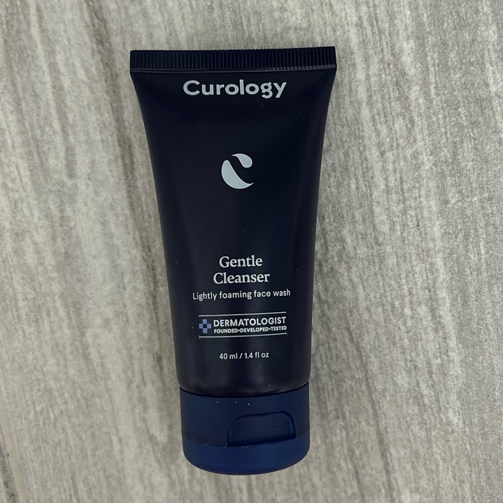 New Curology Gentle Cleanser Light Foaming Face Wash